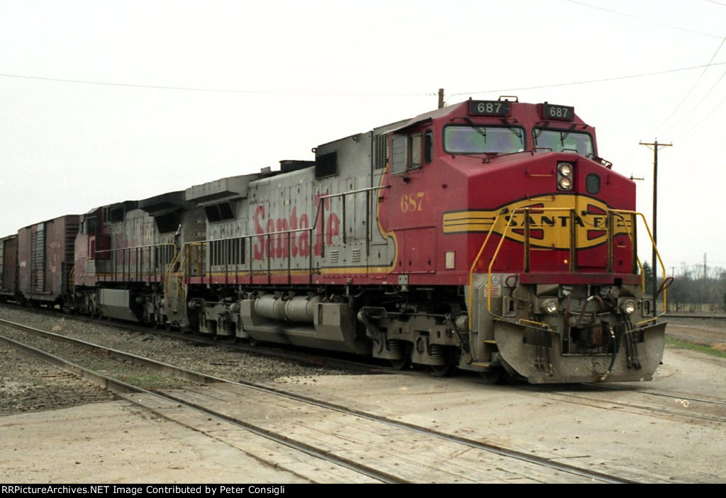 ATSF 687